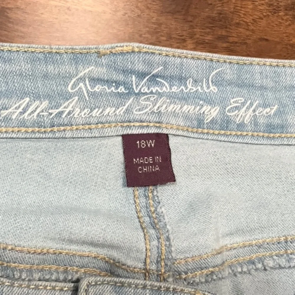 Light Blue Women's Capris - Picture 5 of 7